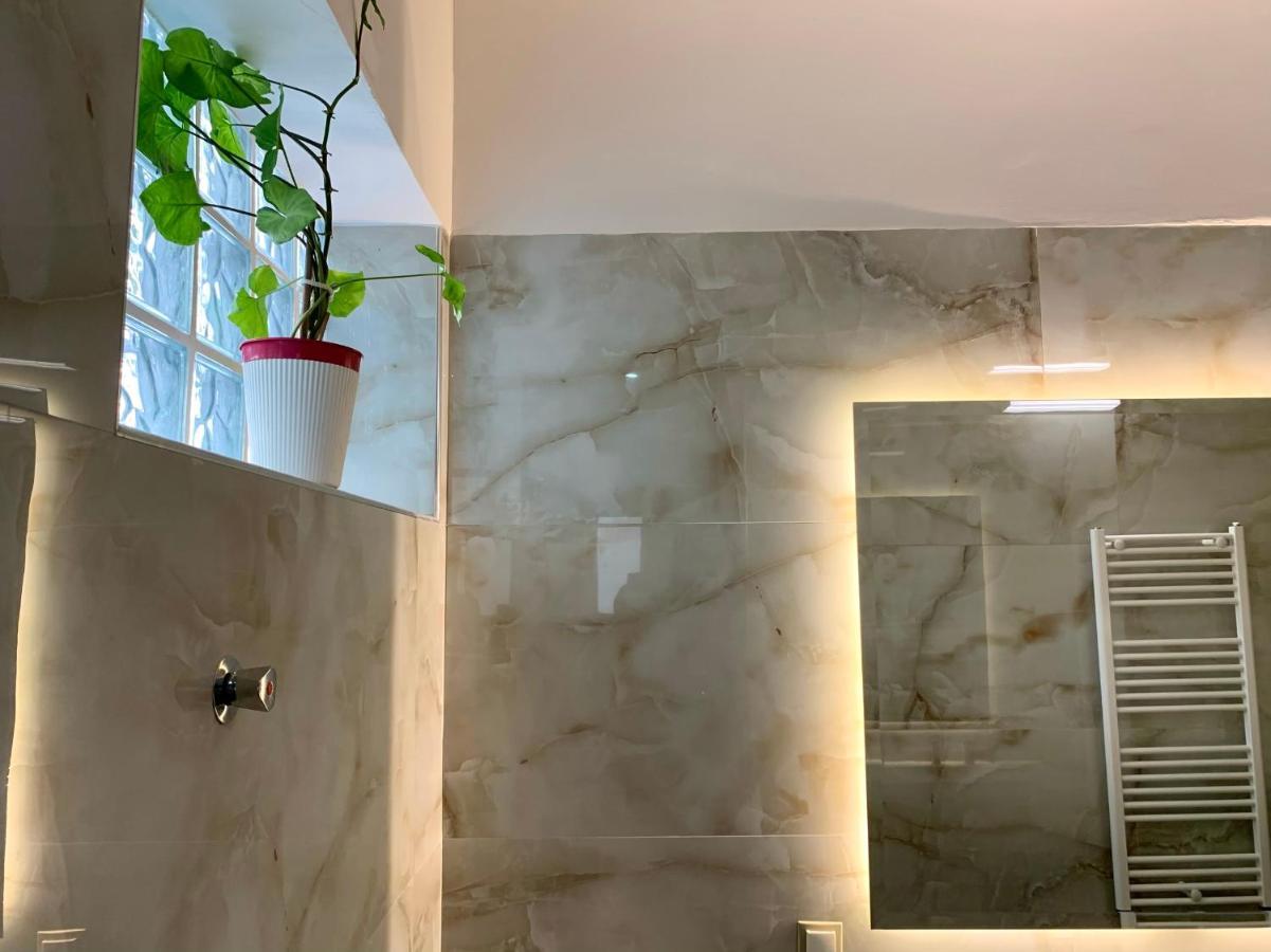 Oasis Luxury Detached House In With Hydromassage * Saloniki